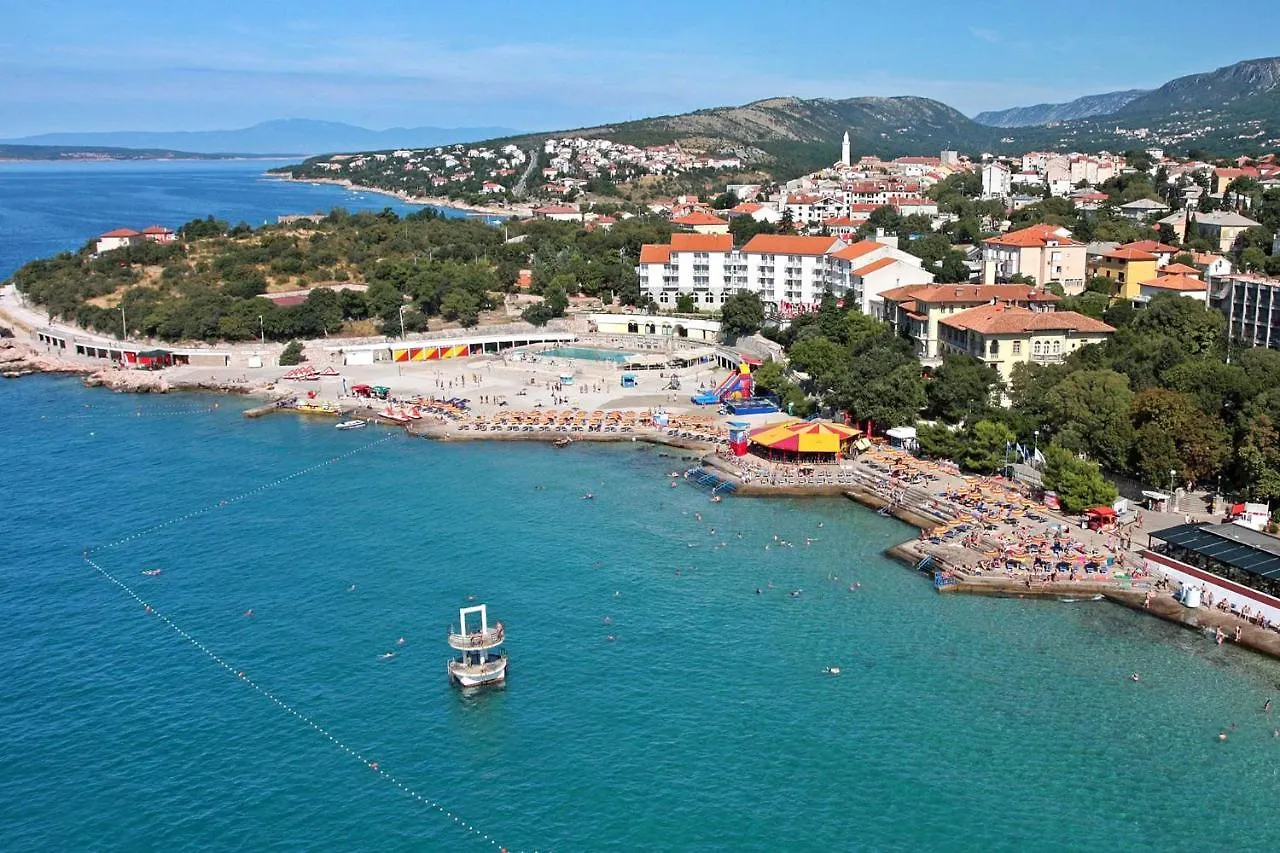 Apartments With A Parking Space Novi Vinodolski - 20006 0*,  Croatia